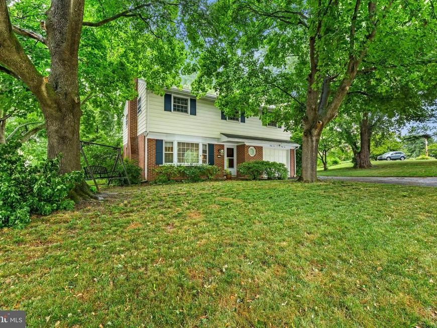 2545 Golden Drive, East Petersburg, PA 17520 Main Photo