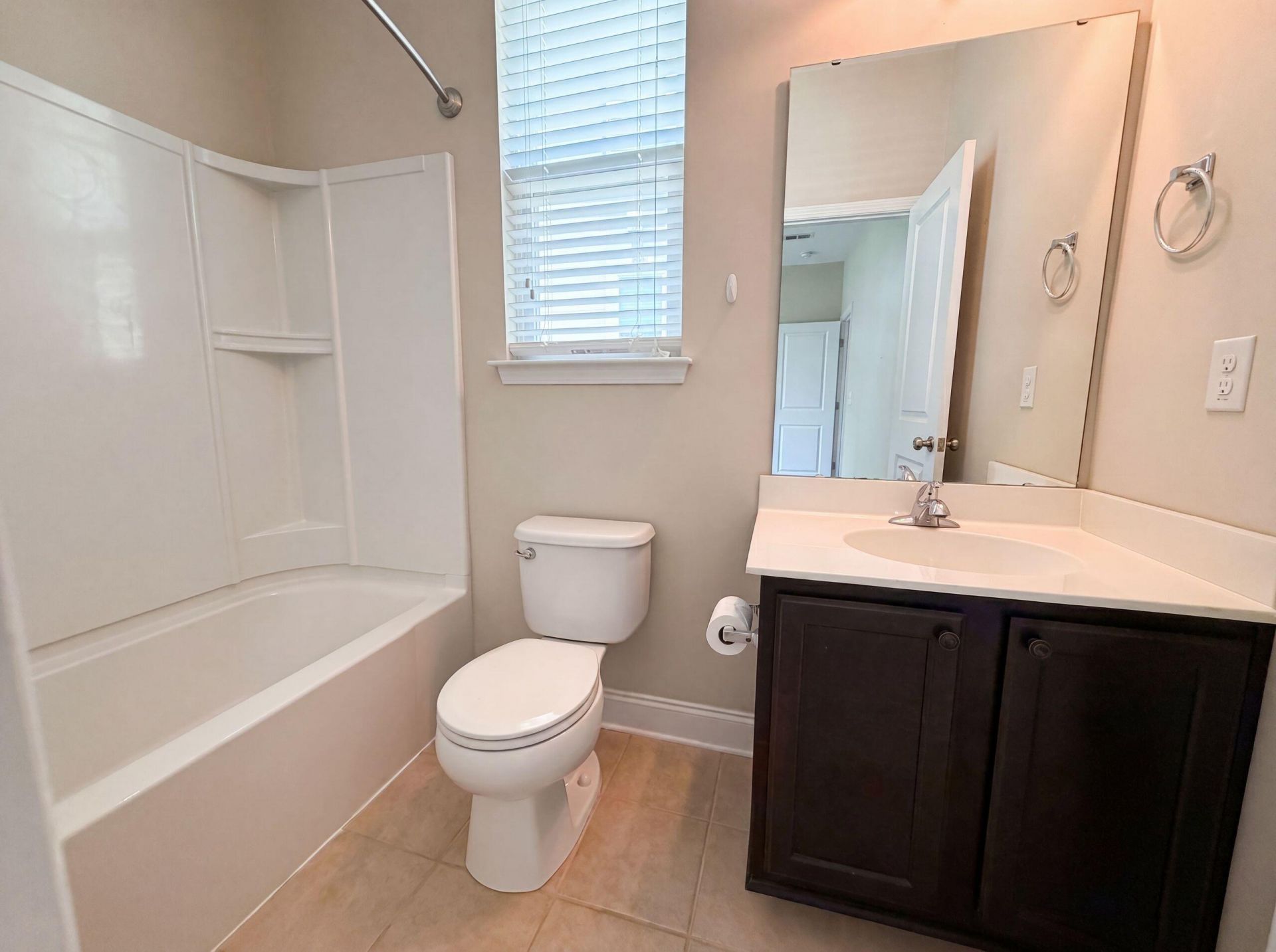 1013 Ashley Garden Boulevard Photo 10