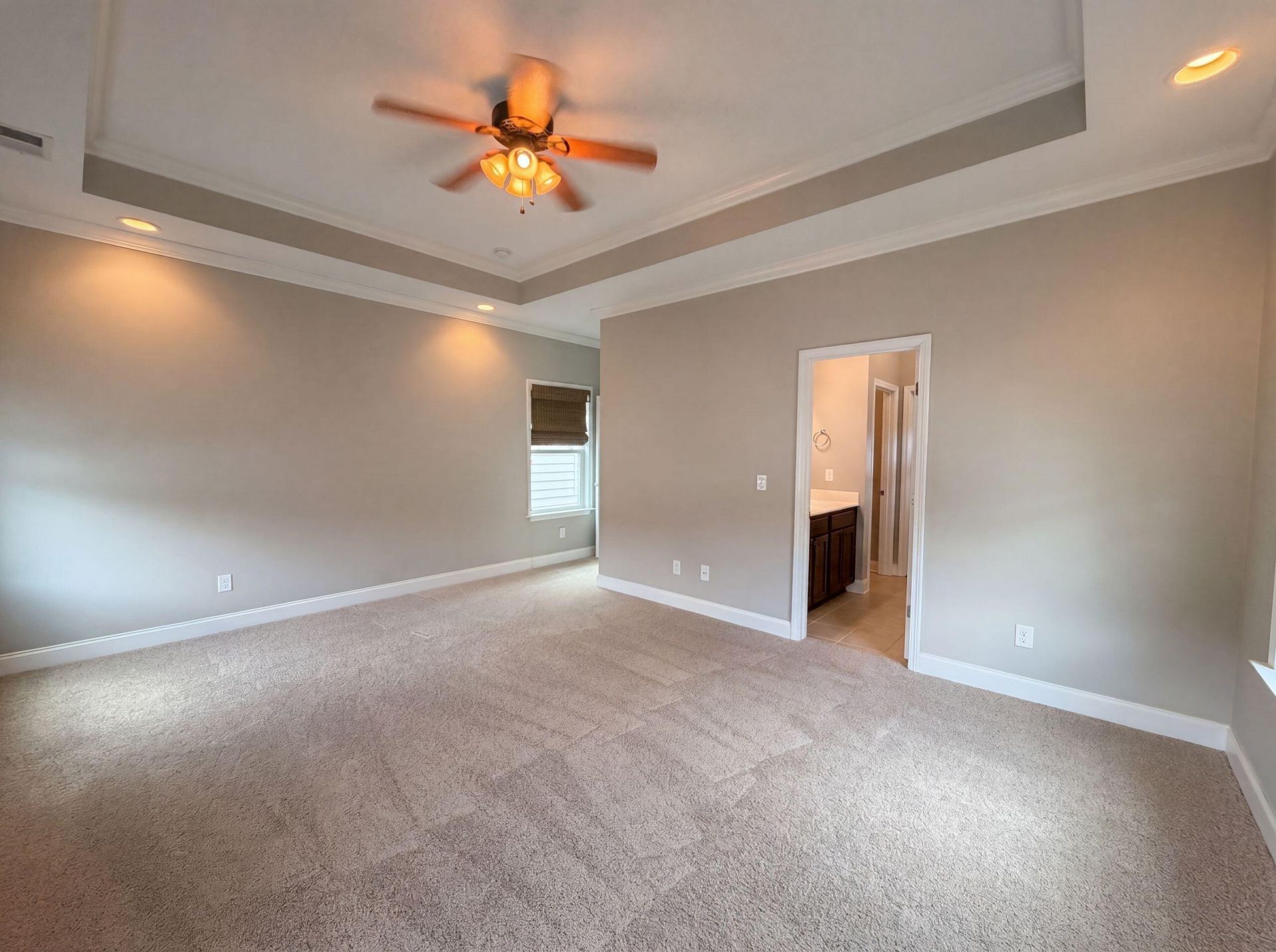 1013 Ashley Garden Boulevard Photo 4