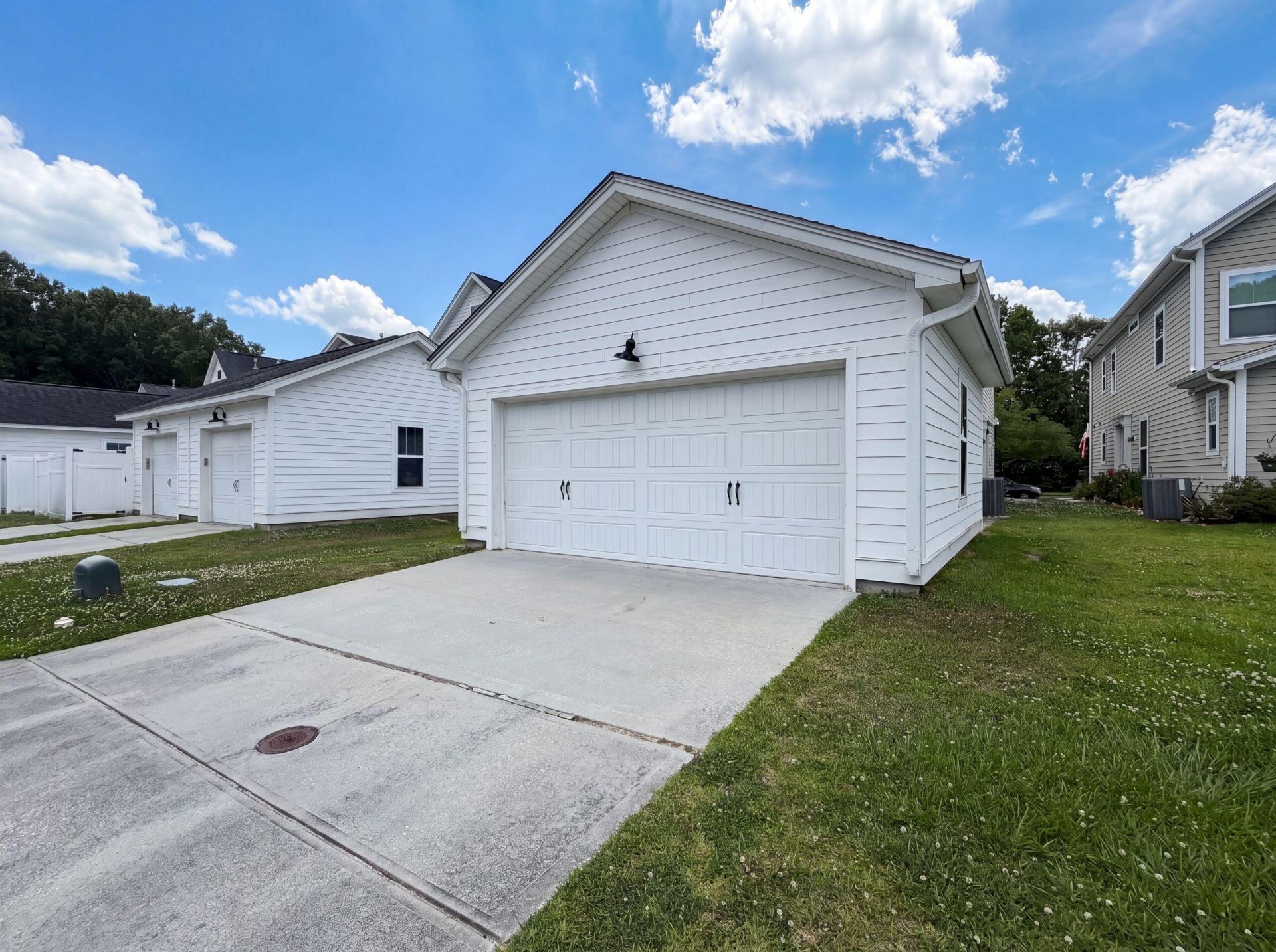 1013 Ashley Garden Boulevard Photo 6