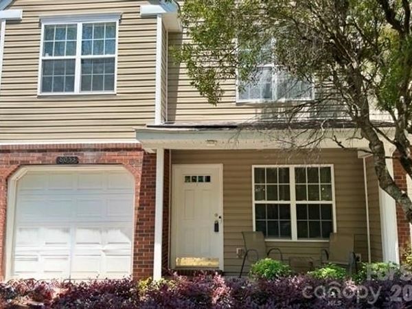 8053 Christmas Court, Charlotte, NC 28216