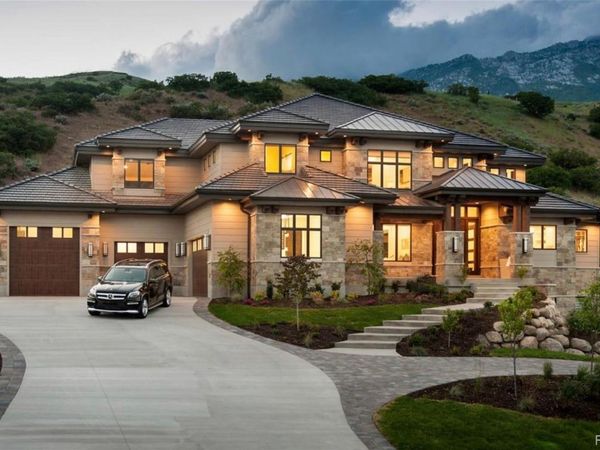 5814 Country Club Drive , Larkspur, CO 80118