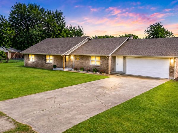 17074 E 107th Street N, Owasso, OK 74055
