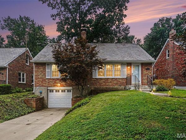 90 Greendale Drive , Greendale, MO 63121