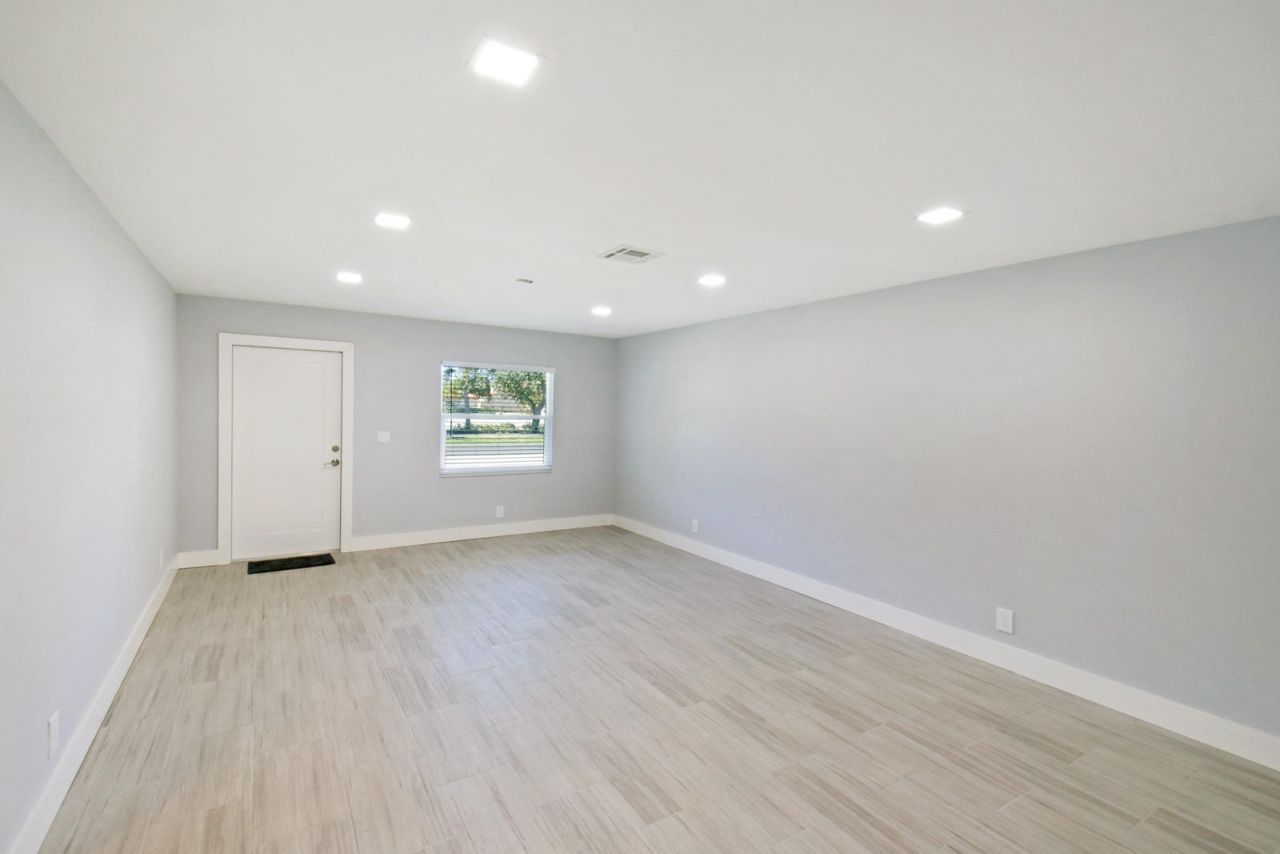 9128 Roan Lane, West Palm Beach, FL 33403 Photo