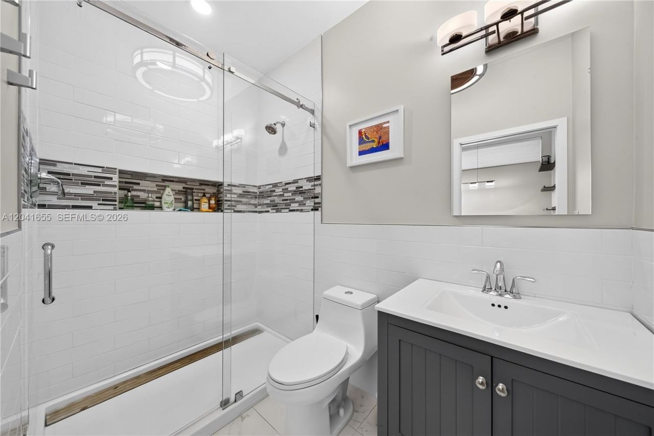 460 W Dilido Dr, Miami Beach, FL 33139 Photo