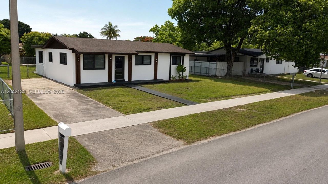 19721 SW 114th Pl, Miami, FL 33157 Photo