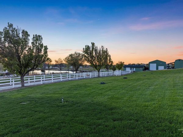 1850 Serengeti Rd, Nampa, ID 83686