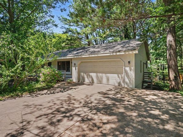 2003 Harbor Inn Street, Holland, MI 49424