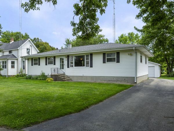 403 N 3rd Street , Malta, IL 60150