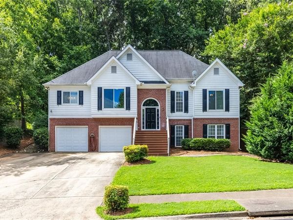 106 Hearthstone Drive, Woodstock, GA 30189