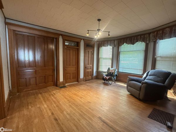 103 W 3Rd Street, Packwood, IA 52580