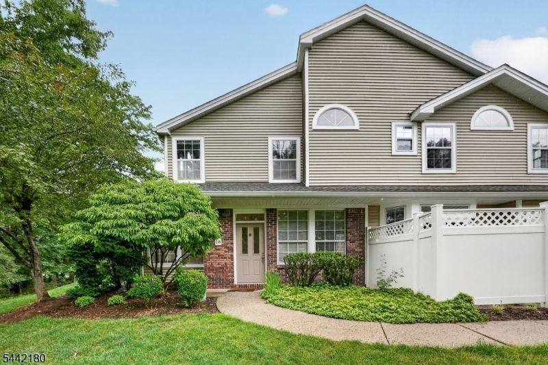 18 Pheasant Brook Court, Bedminster, NJ 07921 Main Photo