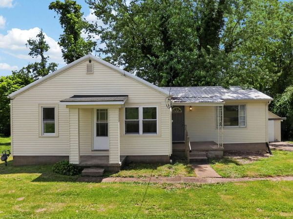 86 Van Sant Street , Zanesville, OH 43701