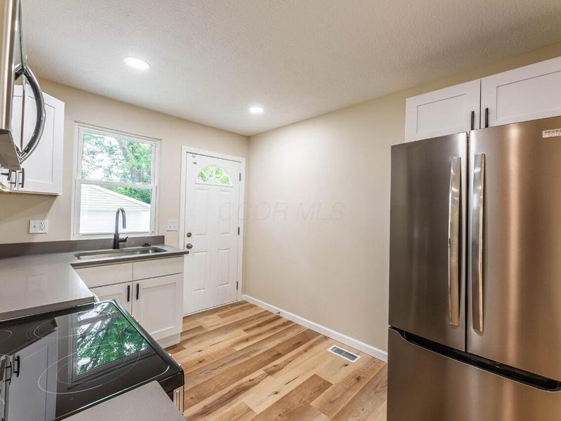 2288 Middlehurst Drive, Columbus, OH 43219 Photo 9