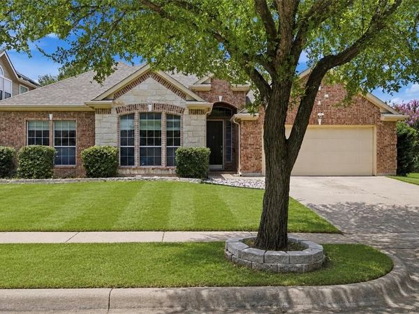 10 Saddlewood Court, Mansfield, TX 76063