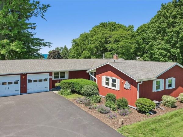 536 Lake Road , Webster, NY 14580