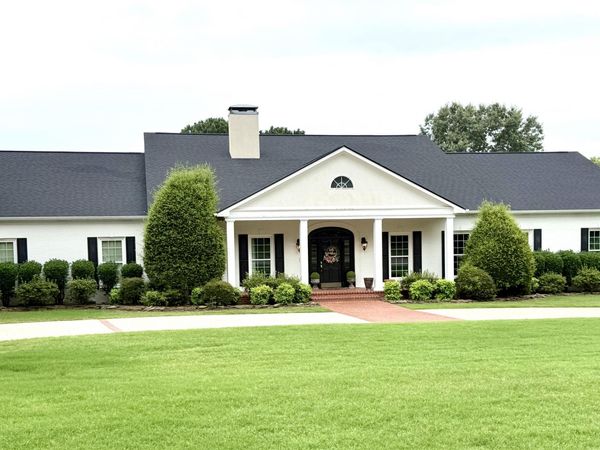 3 Edgehill, Searcy, AR 72143