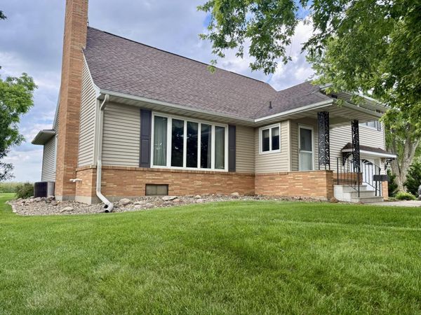 24902 Maple Street, Oran, IA 50664