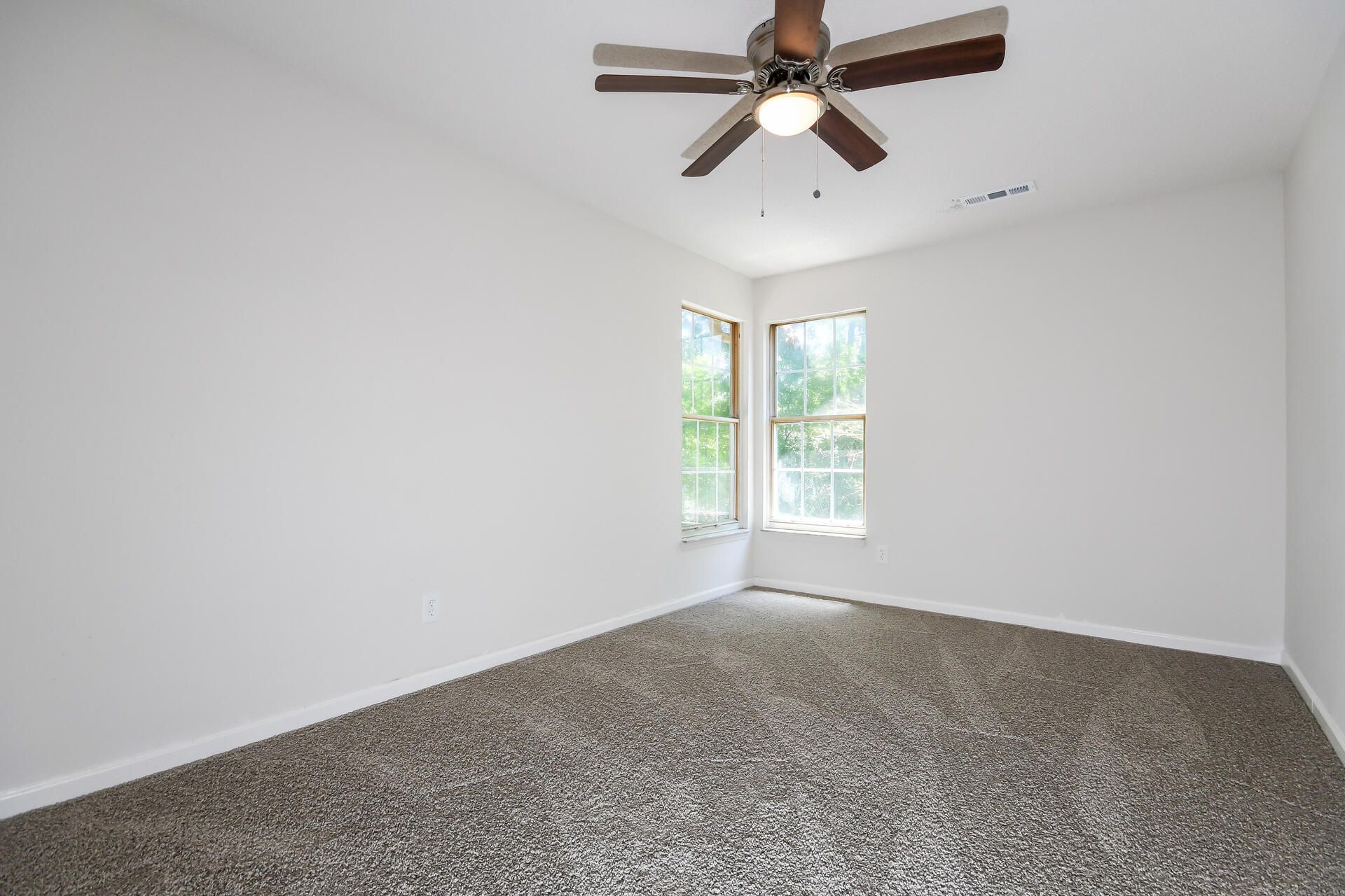 343 Damascus Drive Photo 15
