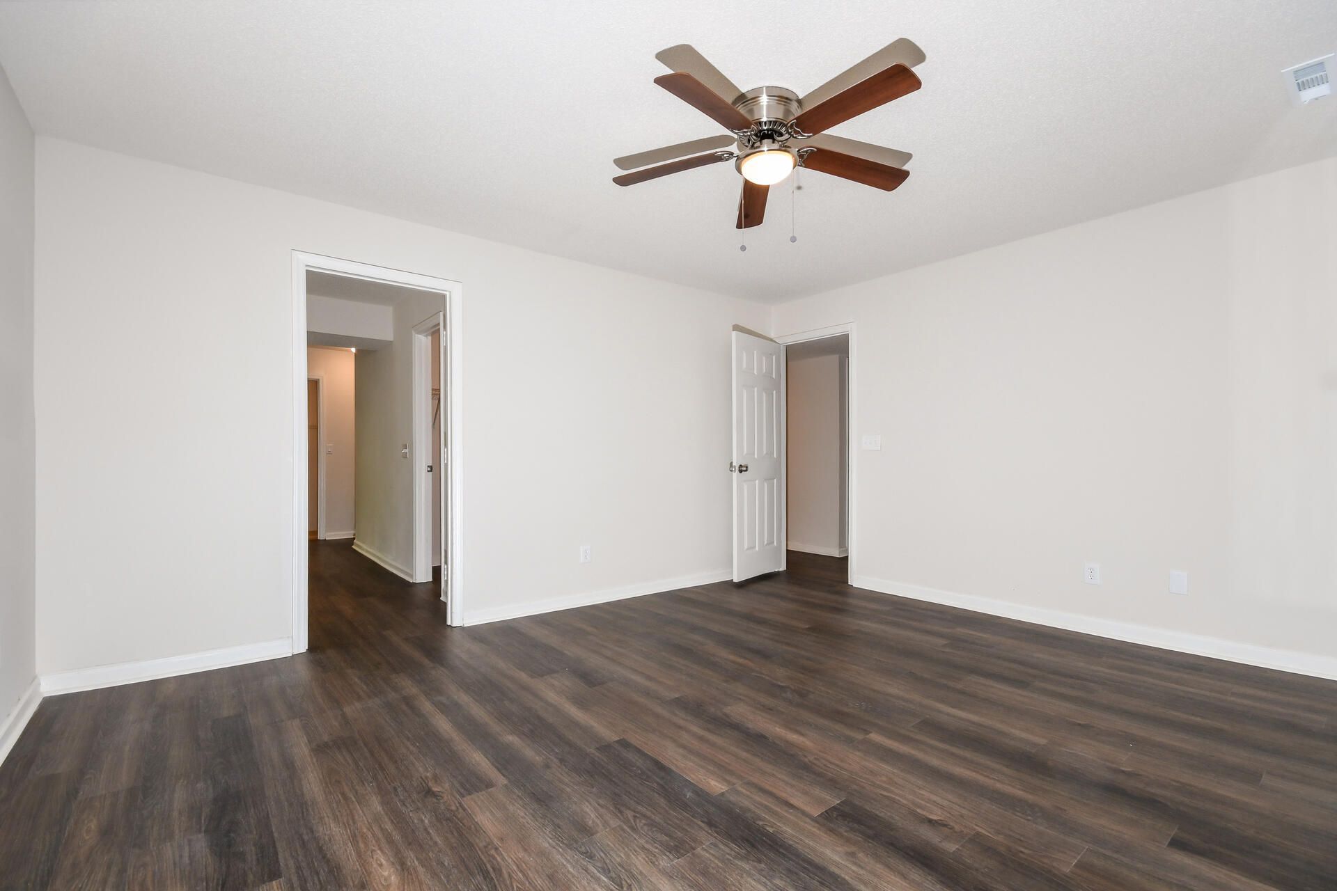 343 Damascus Drive Photo 4