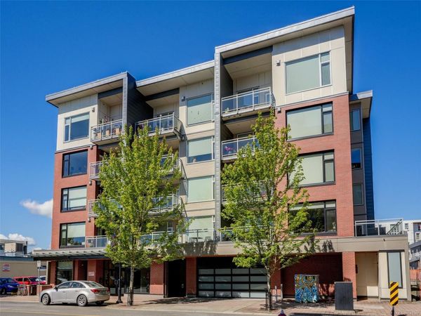 9818 Third St , Unit #401, Sidney, BC V8L 3A7