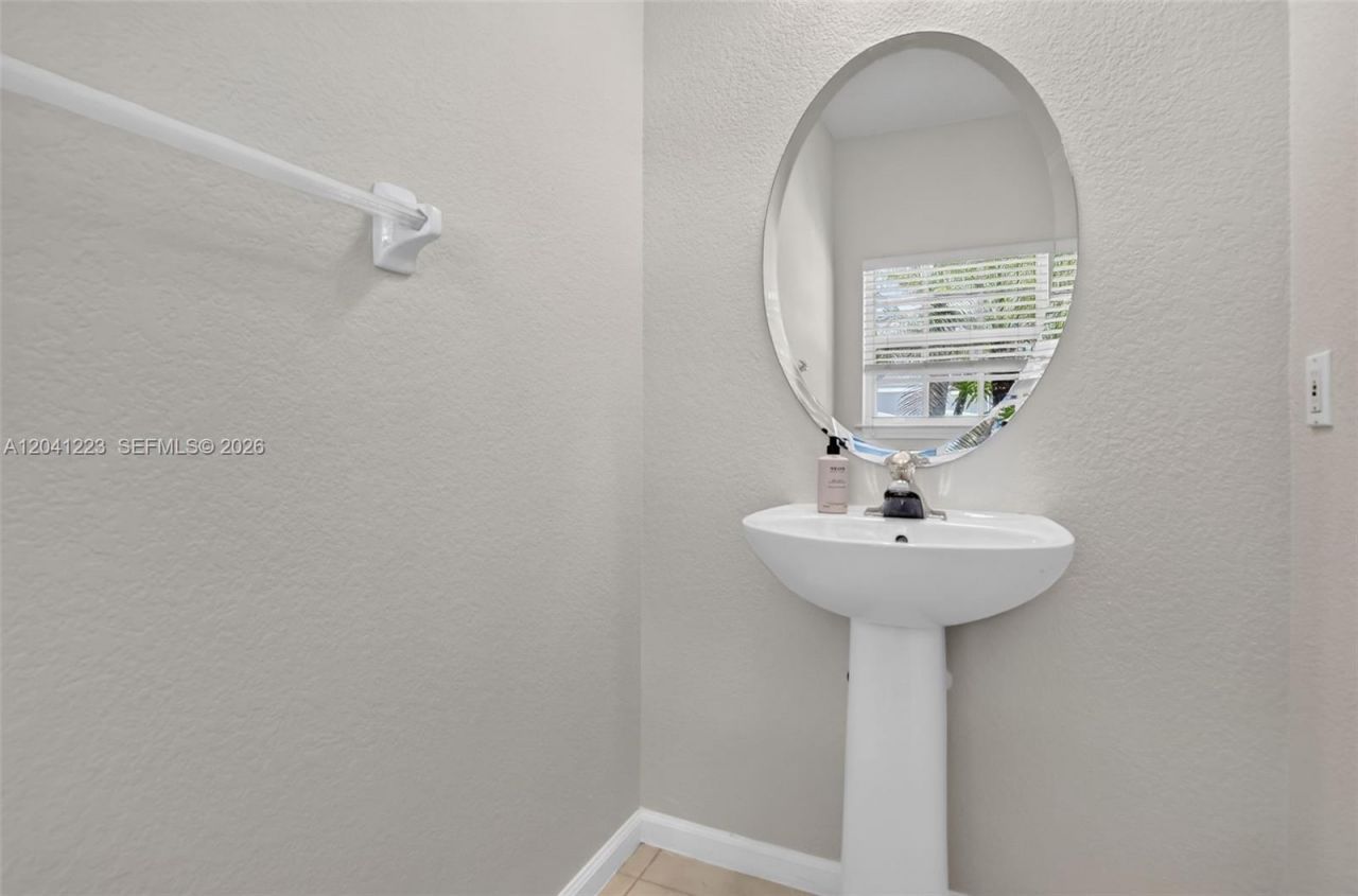 13212 NW 7th Dr, Plantation, FL 33325 Photo