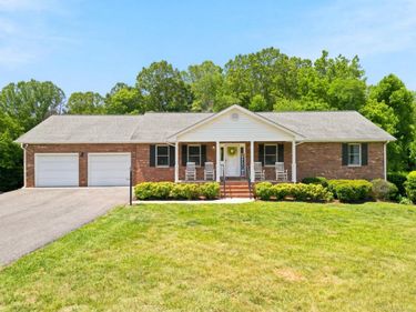 419 Holly Hills Drive, Altavista, VA 24517
