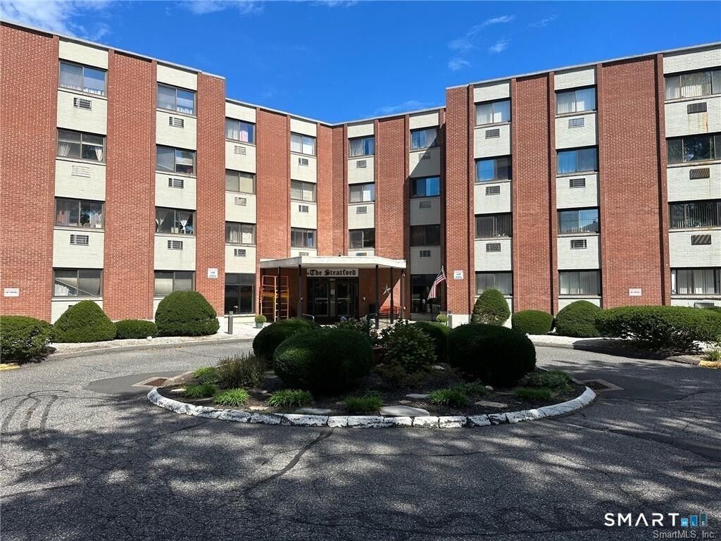 1700 Broadbridge, Unit B48, Stratford, CT 06614 Main Photo