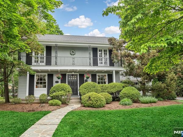 37 Van Dyke Drive, Ho-Ho-Kus, NJ 07423
