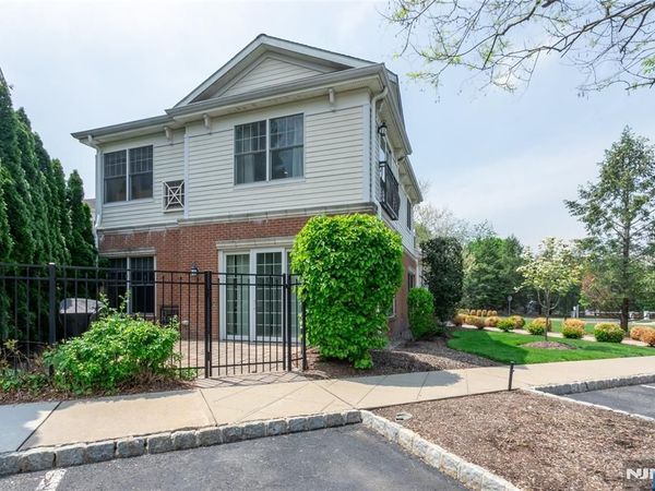 4102 Piermont Road, TENAFLY, NJ 07670