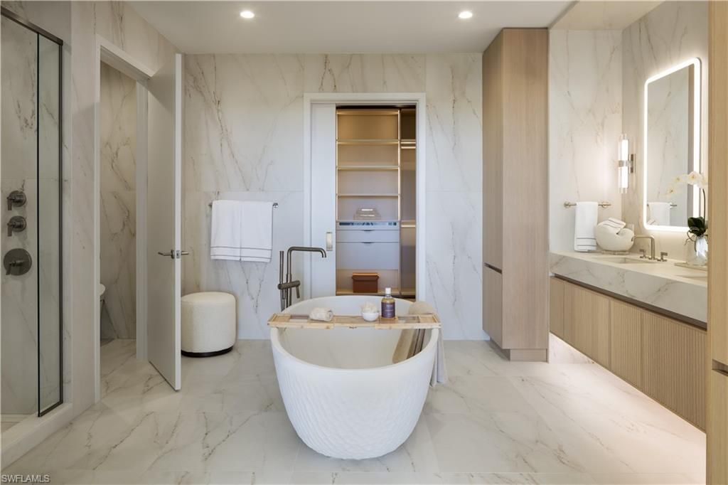 5200 Seagrass Blvd, Unit 1001, Bonita Springs, FL 34134 Photo