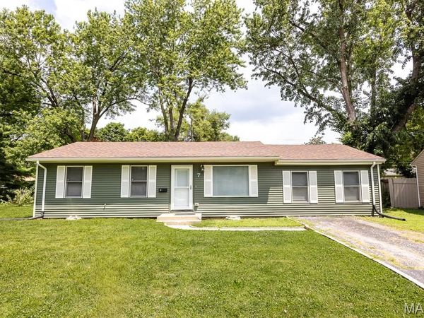7 Jennine Drive, Belleville, IL 62226