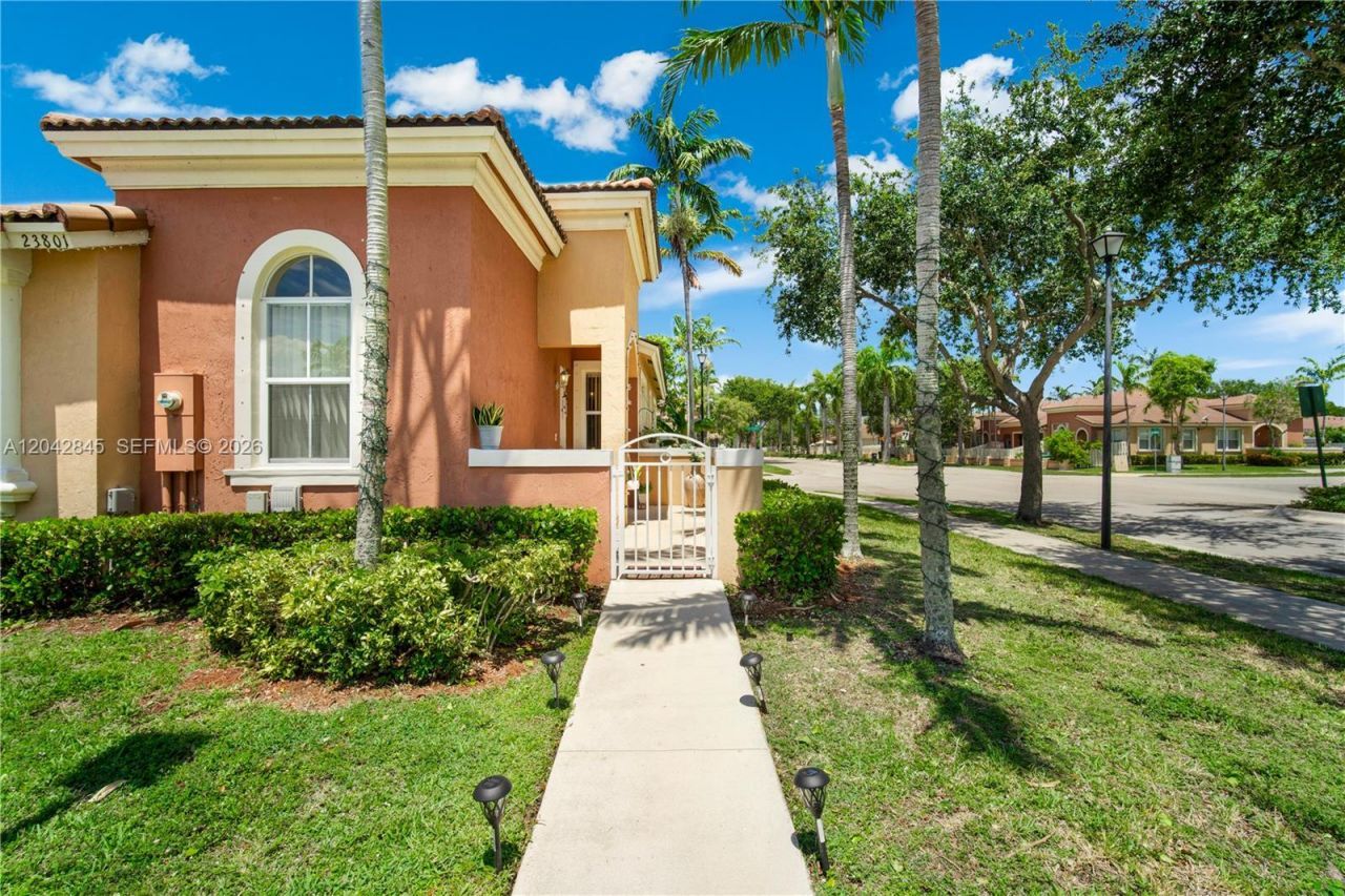 23801 SW 109th Pl , Homestead, FL 33032 Photo