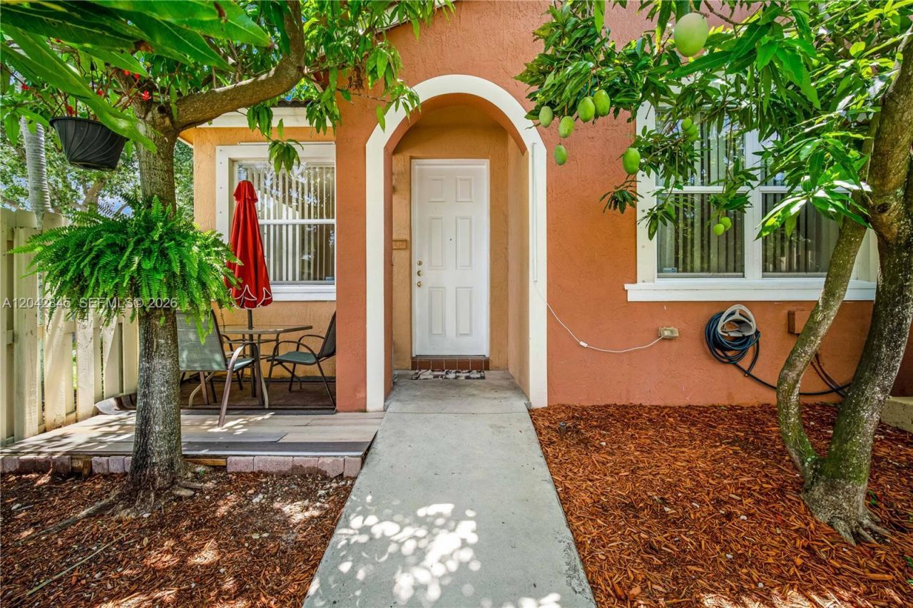 23801 SW 109th Pl , Homestead, FL 33032 Photo