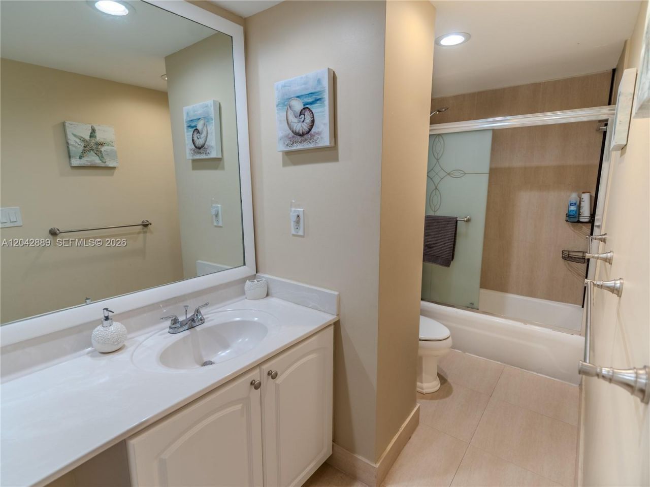 4001 S Ocean Dr , Unit 8J, Hollywood, FL 33019 Photo