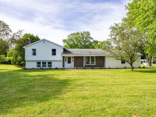 1193 Appian Drive, Webster, NY 14580