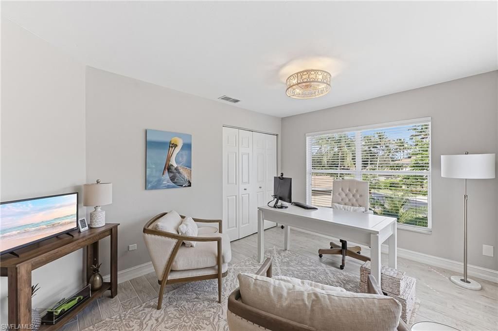 832 Carrick Bend Cir, Unit 202, Naples, FL 34110 Photo