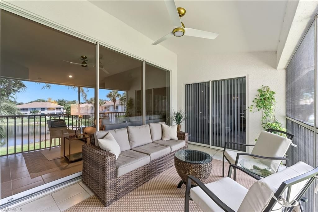 832 Carrick Bend Cir, Unit 202, Naples, FL 34110 Photo