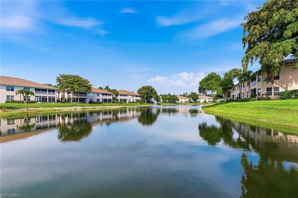 832 Carrick Bend Cir, Unit 202, Naples, FL 34110 Photo