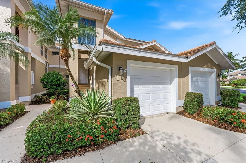 832 Carrick Bend Cir, Unit 202, Naples, FL 34110 Photo