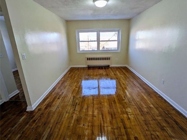 732 Saint Ouen Street , Bronx, NY 10470