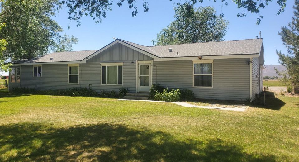 4855 Weatherby Drive, Winnemucca, NV 89445 Photo