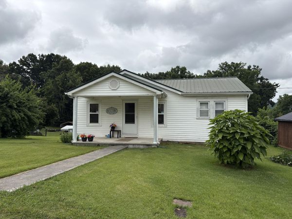 204 Blair Avenue, Sweetwater, TN 37874