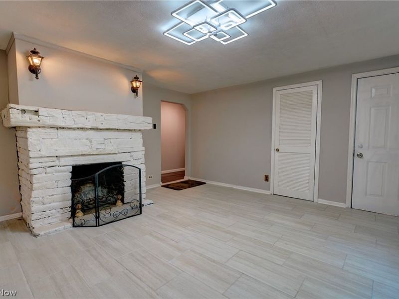 4942 Lear Nagle Road, North Ridgeville, OH 44039 Photo 12