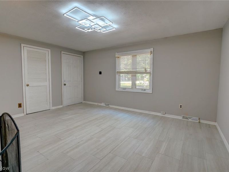 4942 Lear Nagle Road, North Ridgeville, OH 44039 Photo 13