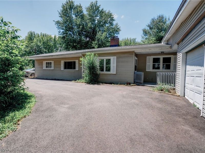 4942 Lear Nagle Road, North Ridgeville, OH 44039 Photo 3