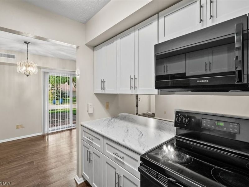 4919 Friar Road, Unit B, Stow, OH 44224 Photo 8