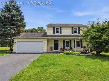 60569 Town Square Street, Lyon Twp, MI 48165