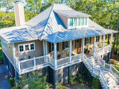 374 Commonwealth Road, Mount Pleasant, SC 29466